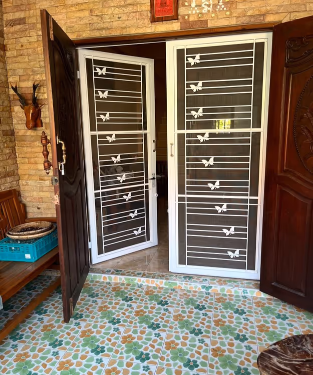 เหล็กดัดประตู มุ้งลวด Slide 4