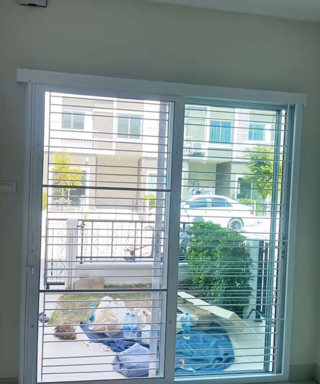 เหล็กดัดประตู มุ้งลวด Slide 7