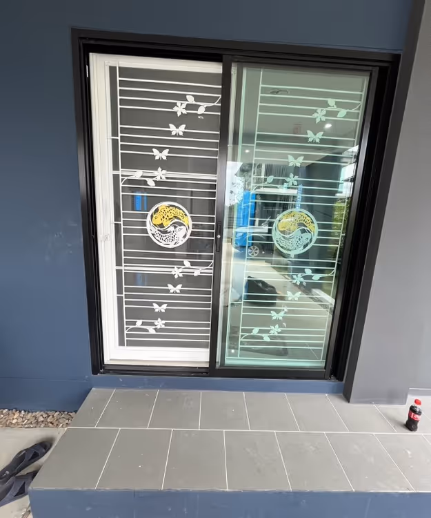 เหล็กดัดประตู มุ้งลวด Slide 13