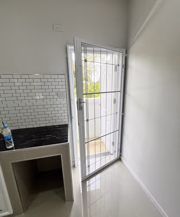 เหล็กดัดประตู มุ้งลวด Slide 15